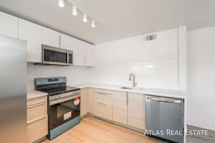 Apartment for rent at 2550 N Ogden St #5, Denver, CO 80205
