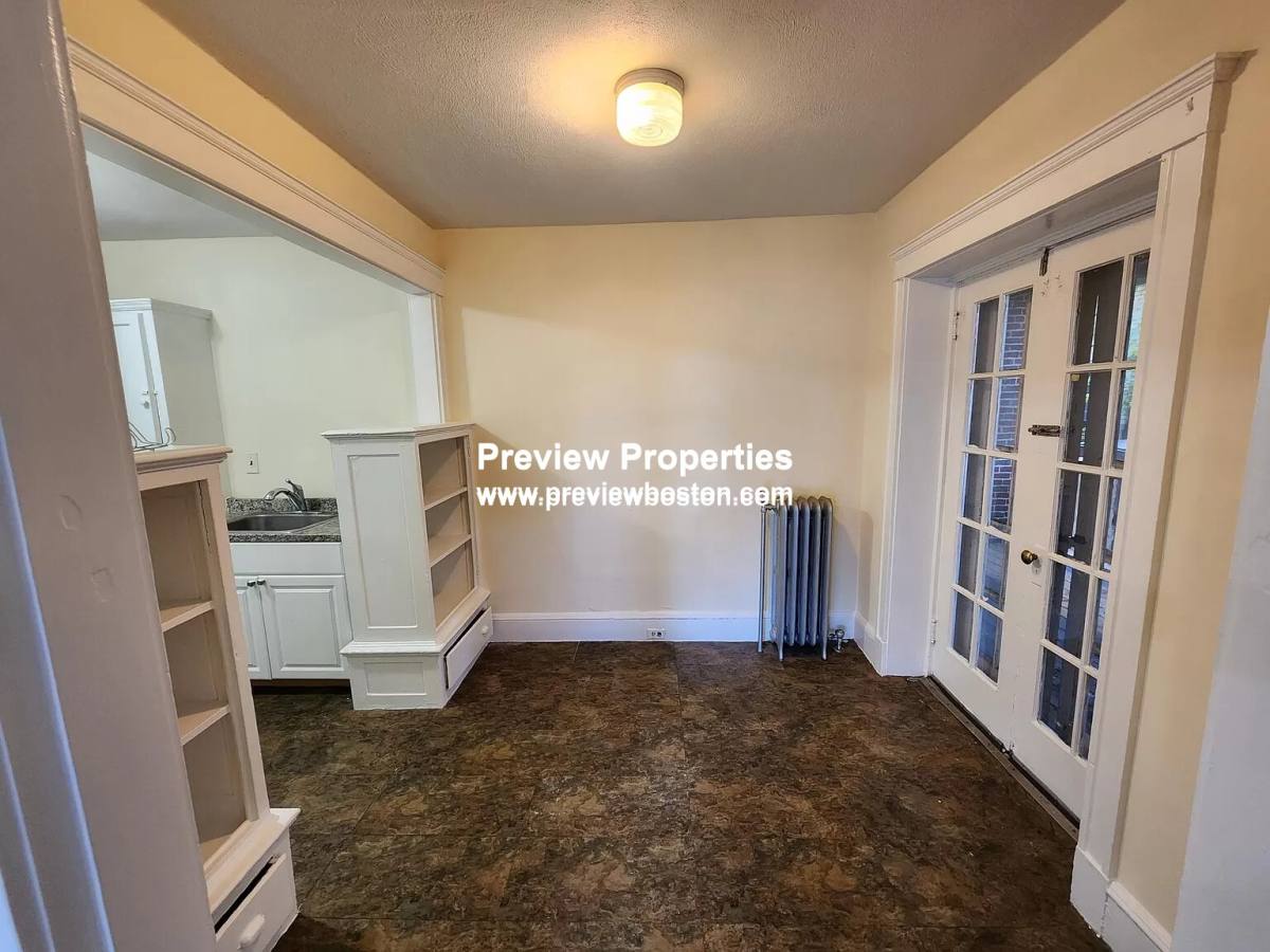 Apartment for rent at 179 Thomas Burgin Parkway #14P, Quincy, MA 02169
