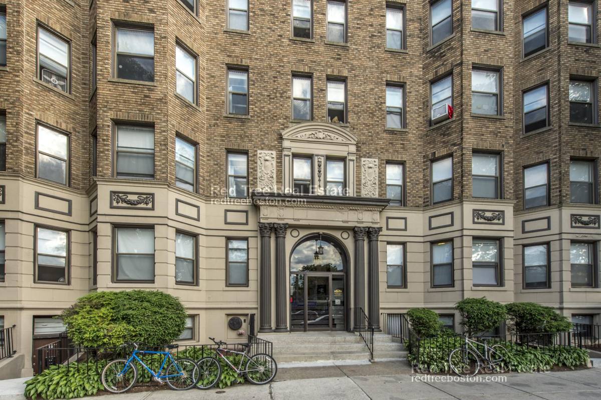 Apartment for rent at 1156 Commonwealth Ave #44, Allston, MA 02134