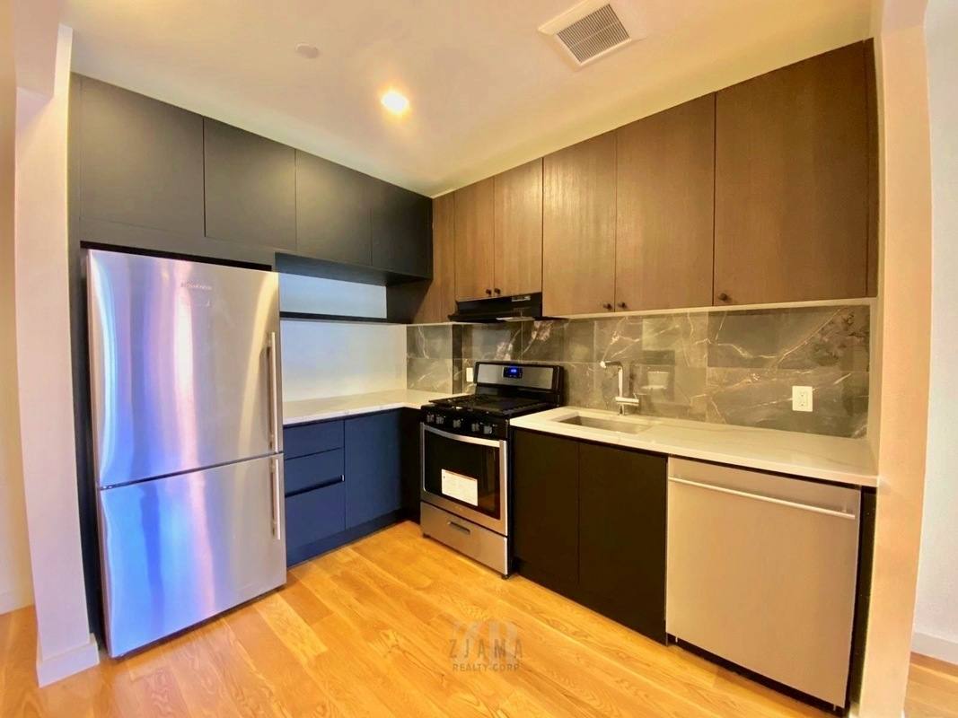 Apartment for rent at 25 E 19th St #6E, Brooklyn, NY 11226