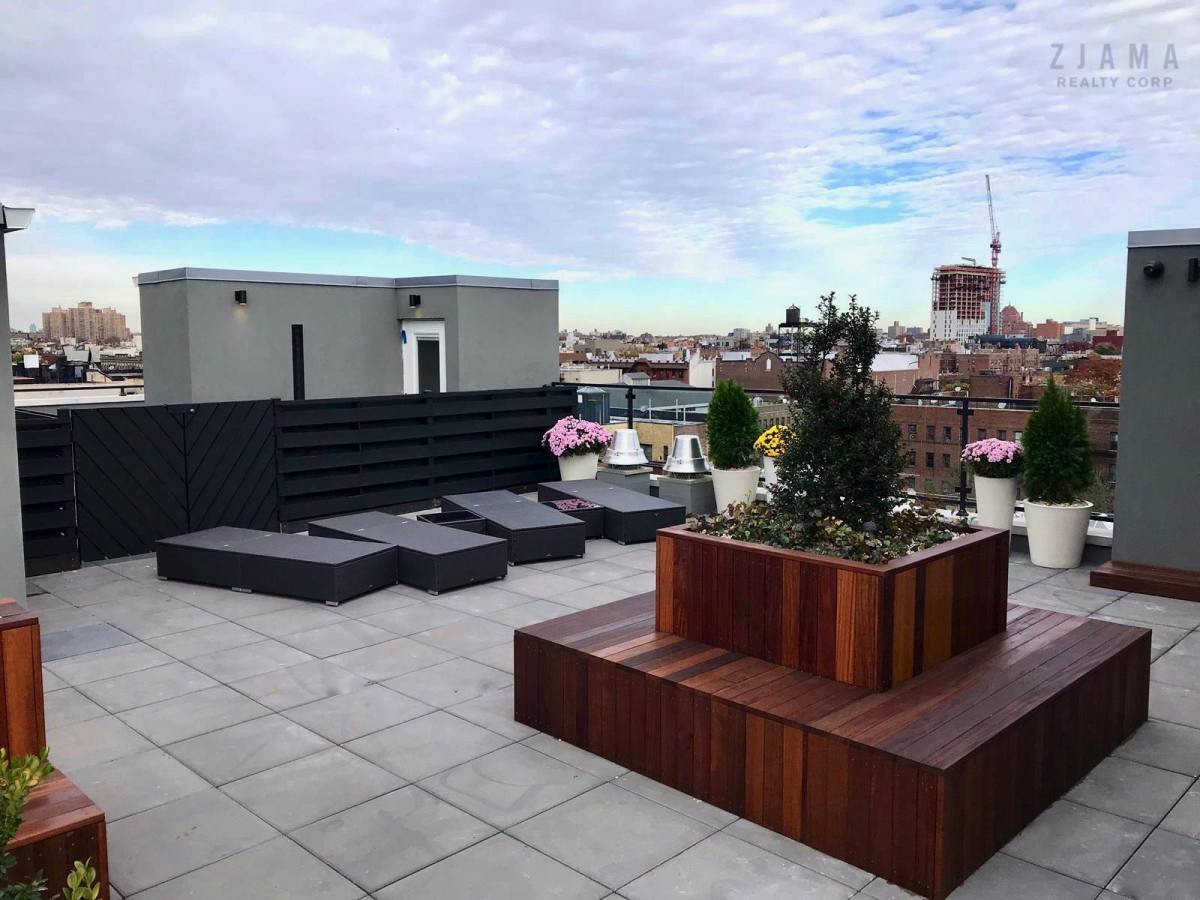 Apartment for rent at 25 E 19th St #6E, Brooklyn, NY 11226