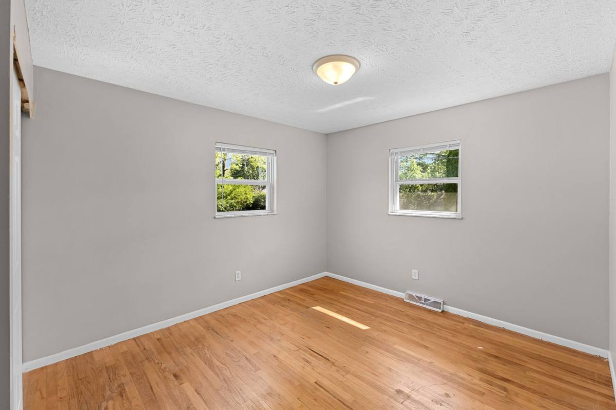 House for rent at 6406 Dalewood Rd, Columbus, OH 43229