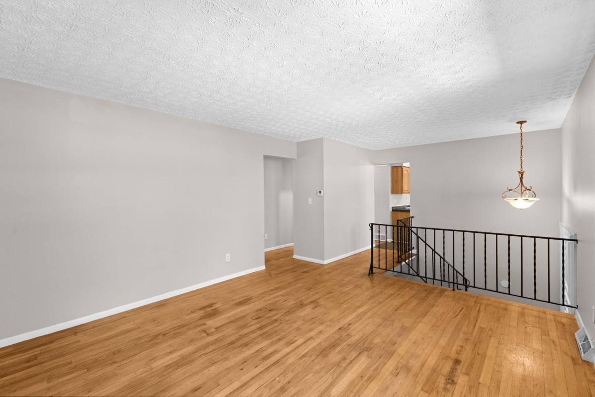 House for rent at 6406 Dalewood Rd, Columbus, OH 43229