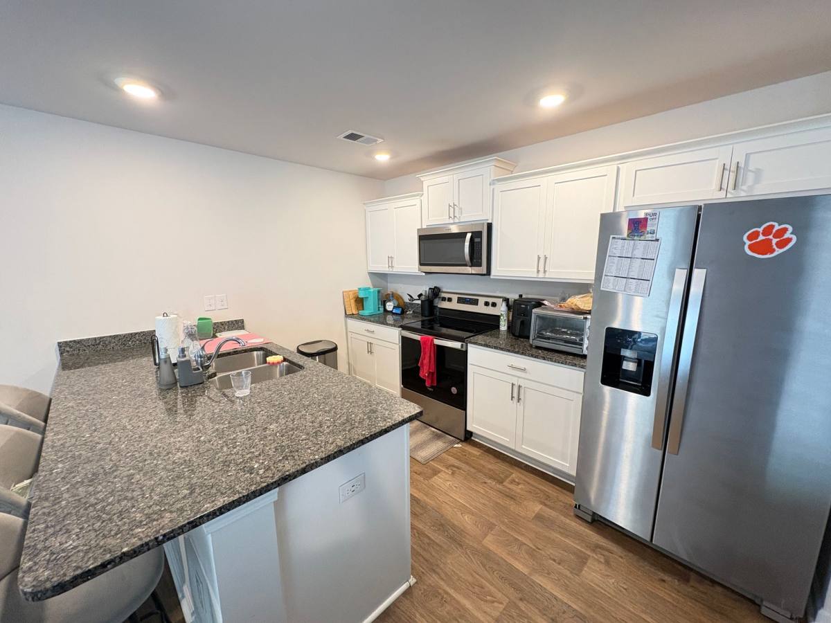 Apartment for rent at 109 Oakmont Valley Trail, Seneca, SC 29678