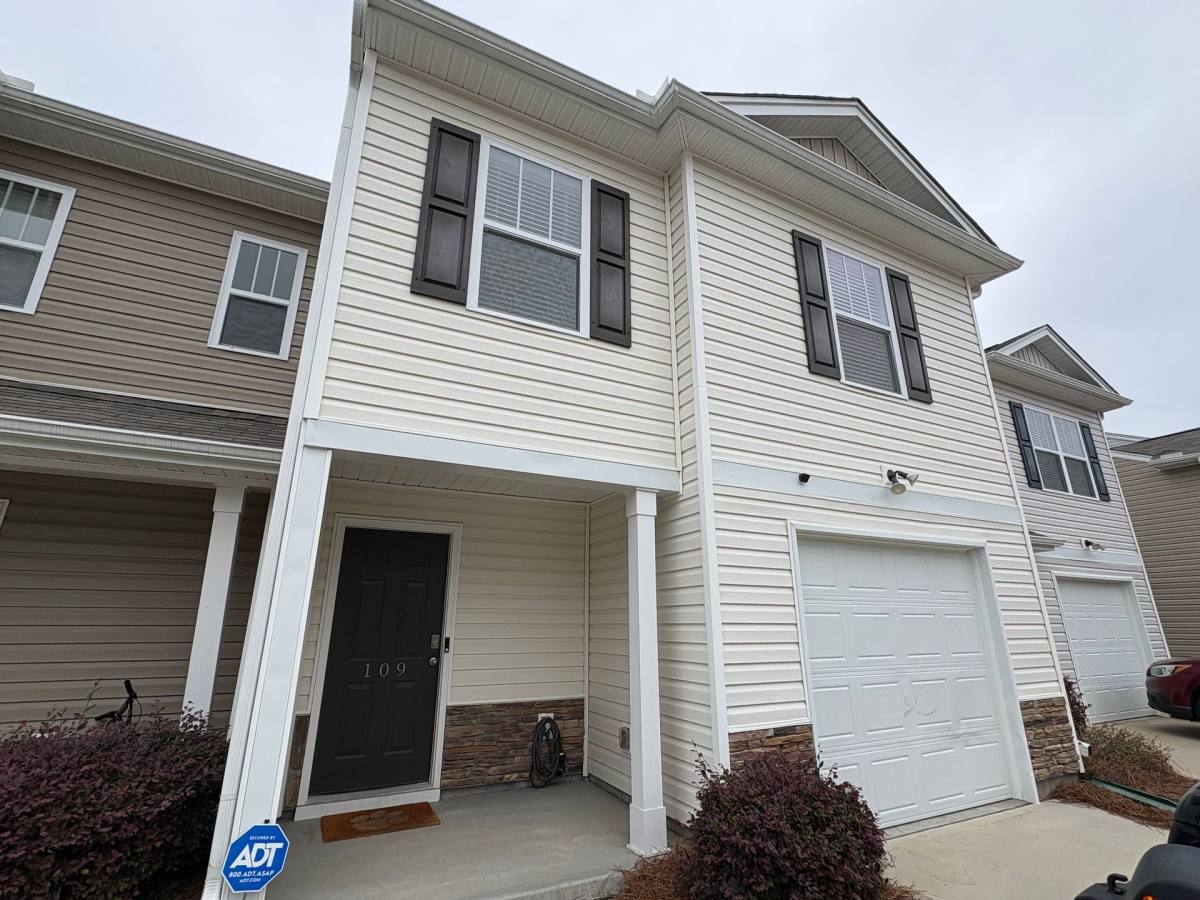 Apartment for rent at 109 Oakmont Valley Trail, Seneca, SC 29678