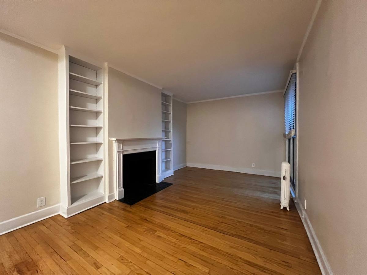 Apartment for rent at 207 Kedzie St #1D, Evanston, IL 60202