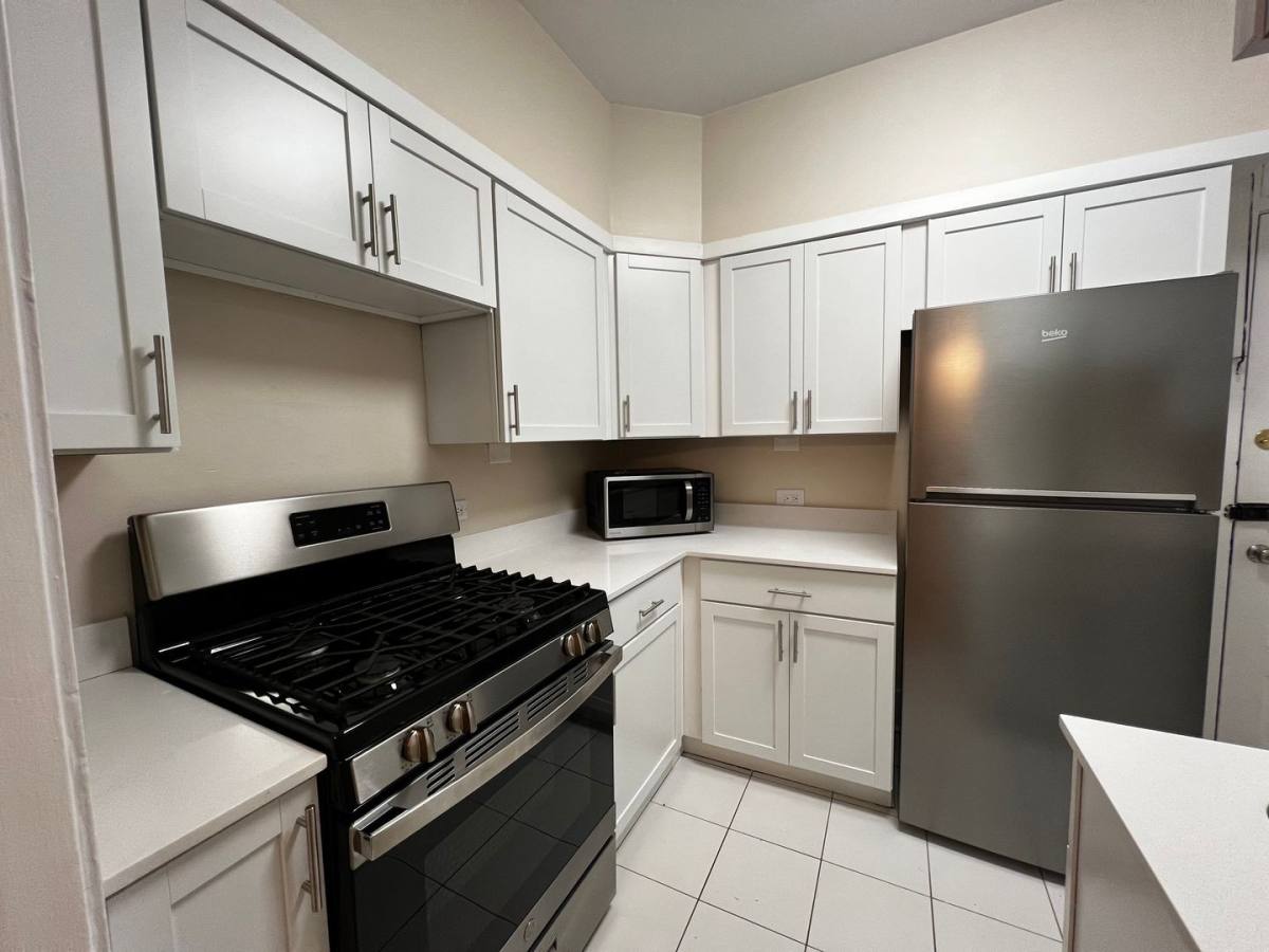 Apartment for rent at 207 Kedzie St #1D, Evanston, IL 60202