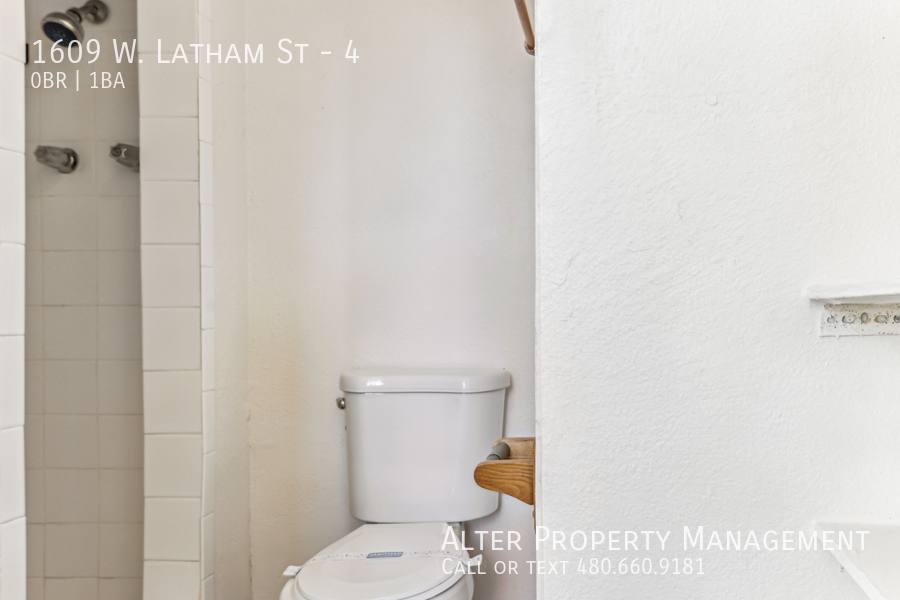 Apartment for rent at 1609 W Latham St #4, Phoenix, AZ 85007