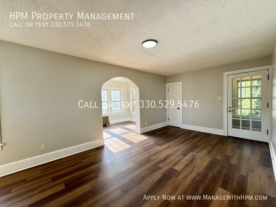 Apartment for rent at 1259 Oxford Ave NW, Canton, OH 44703