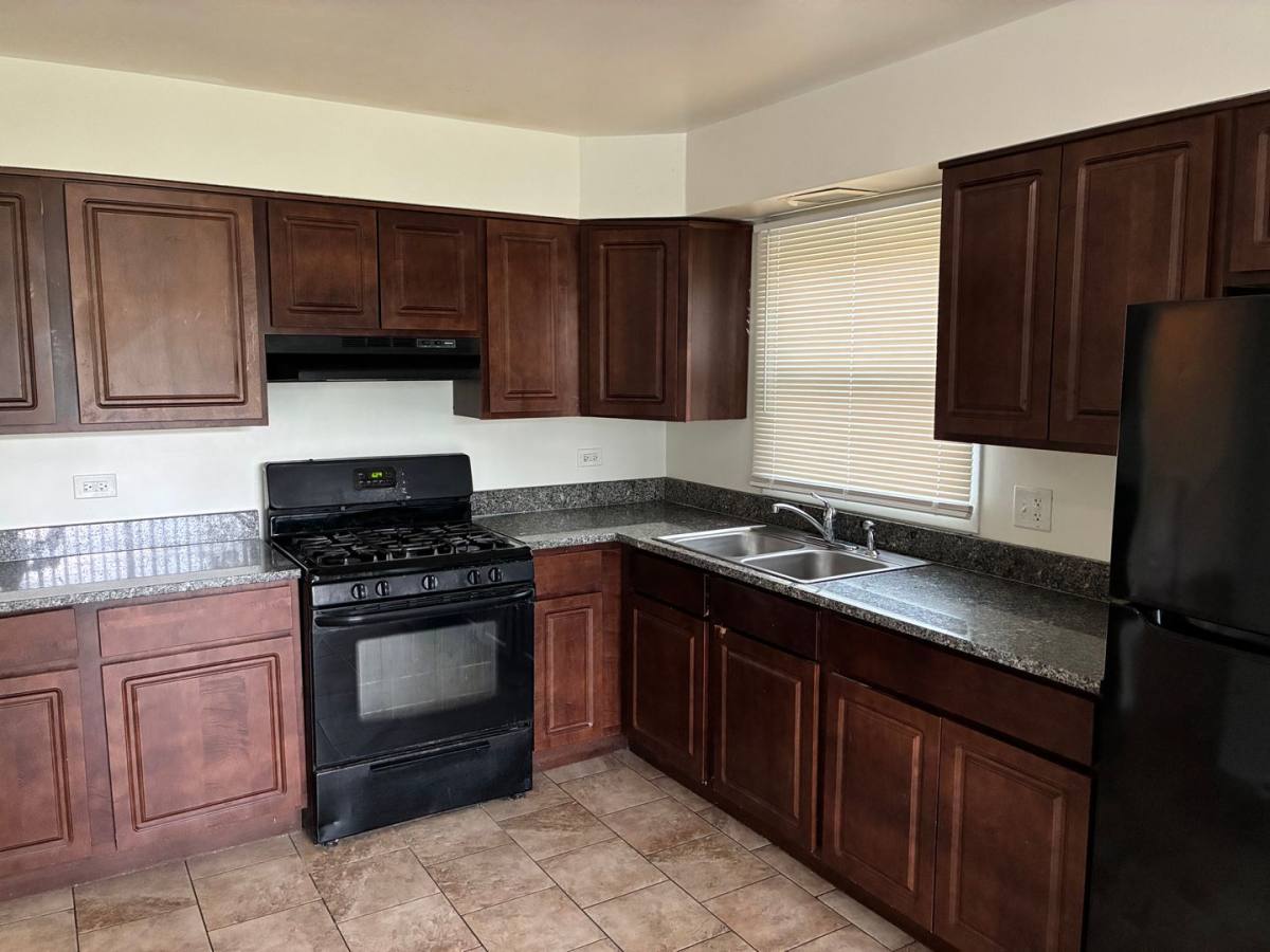 Apartment for rent at 4341 189th St #SFH, Country Club Hills, IL 60478