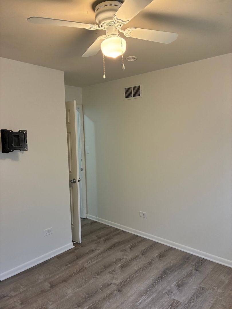 Apartment for rent at 4341 189th St #SFH, Country Club Hills, IL 60478