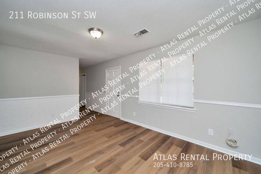 House for rent at 211 Robinson St SW, Decatur, AL 35601