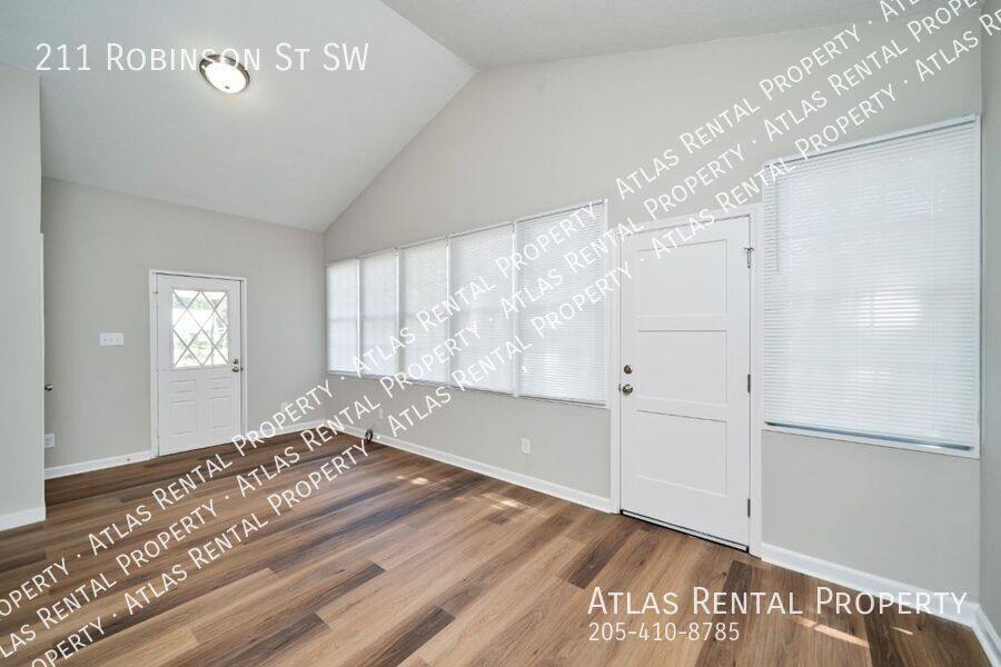 House for rent at 211 Robinson St SW, Decatur, AL 35601