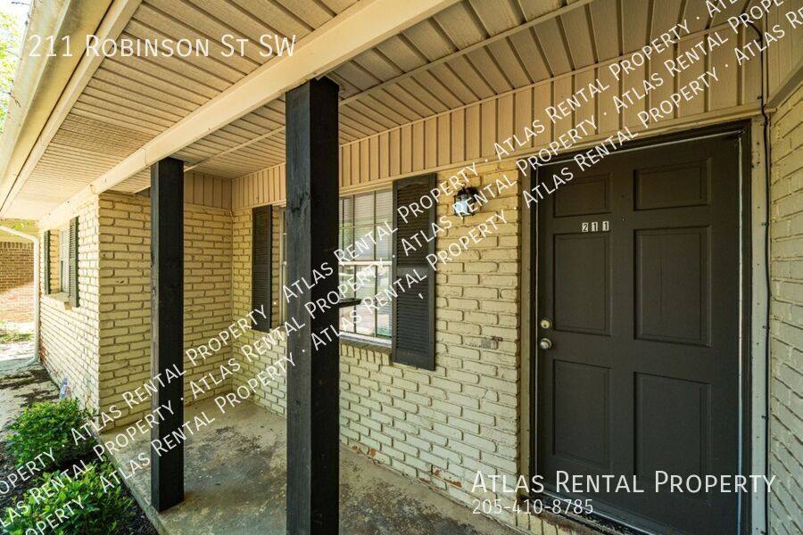 House for rent at 211 Robinson St SW, Decatur, AL 35601