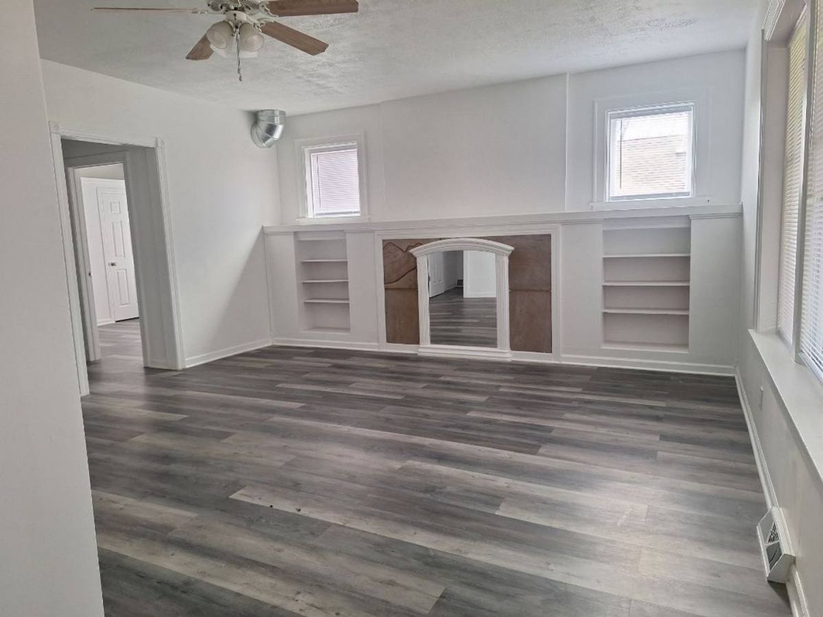 Apartment for rent at 320 W 16th St #1, Chicago Heights, IL 60411