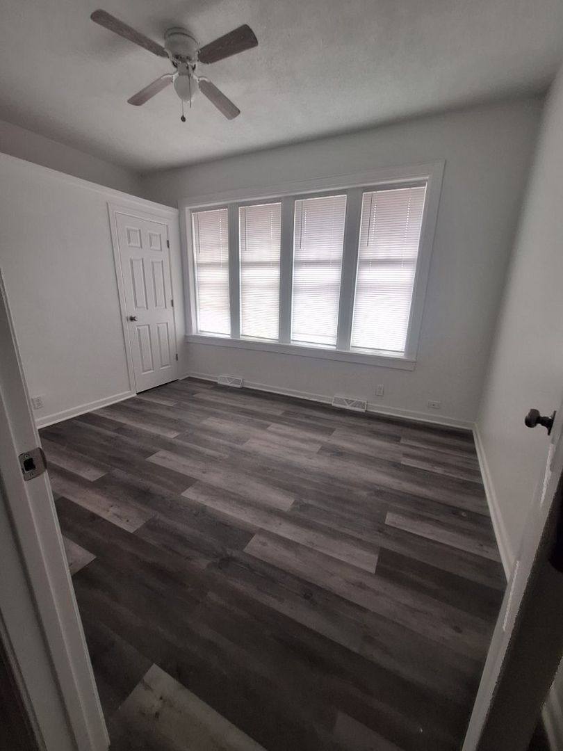 Apartment for rent at 320 W 16th St #1, Chicago Heights, IL 60411