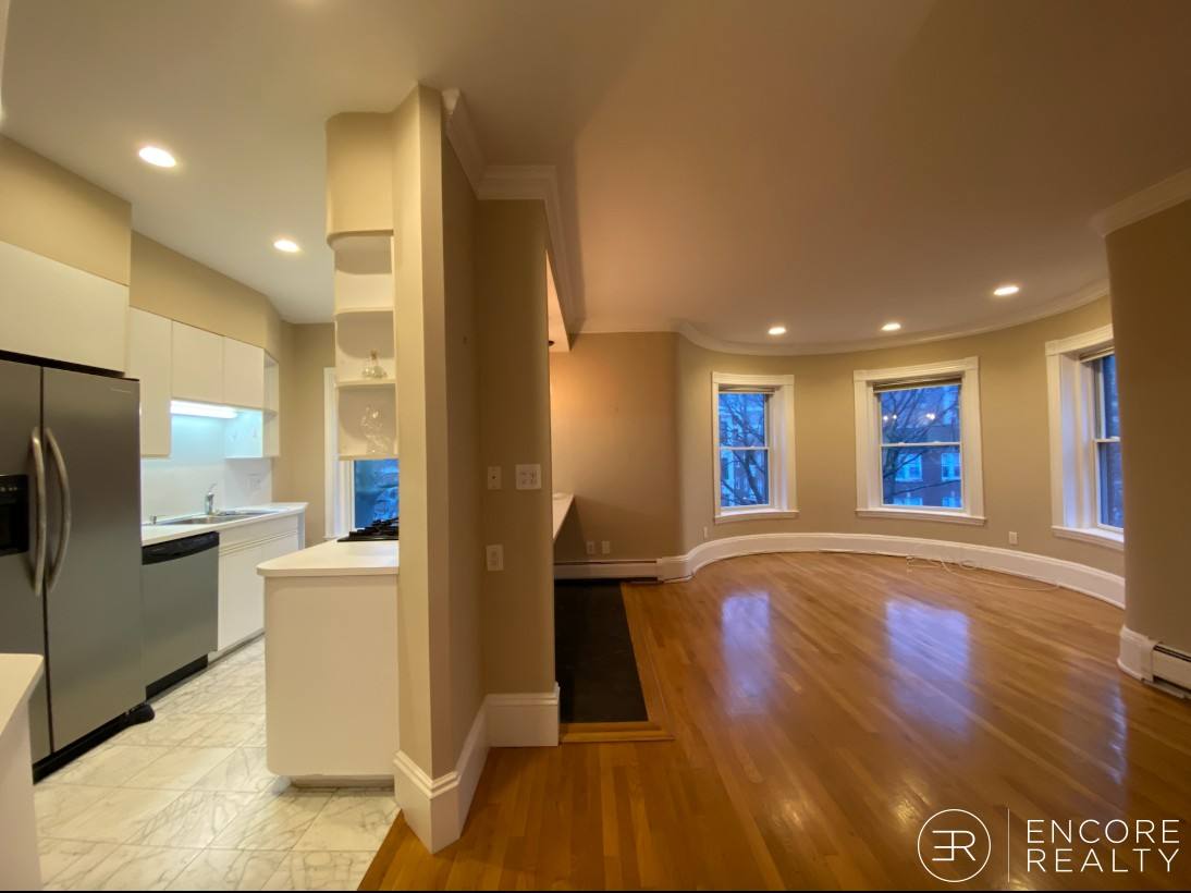 Apartment for rent at 33 Longwood Ave #3, Brookline, MA 02446