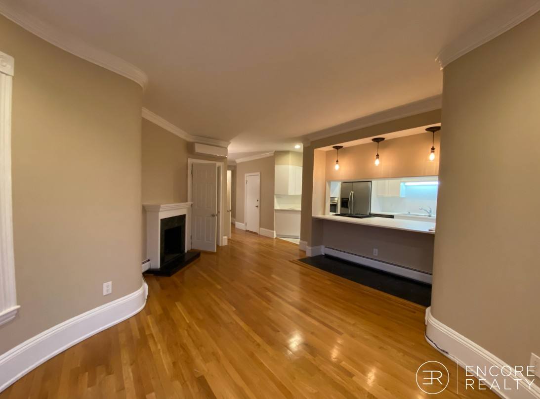 Apartment for rent at 33 Longwood Ave #3, Brookline, MA 02446