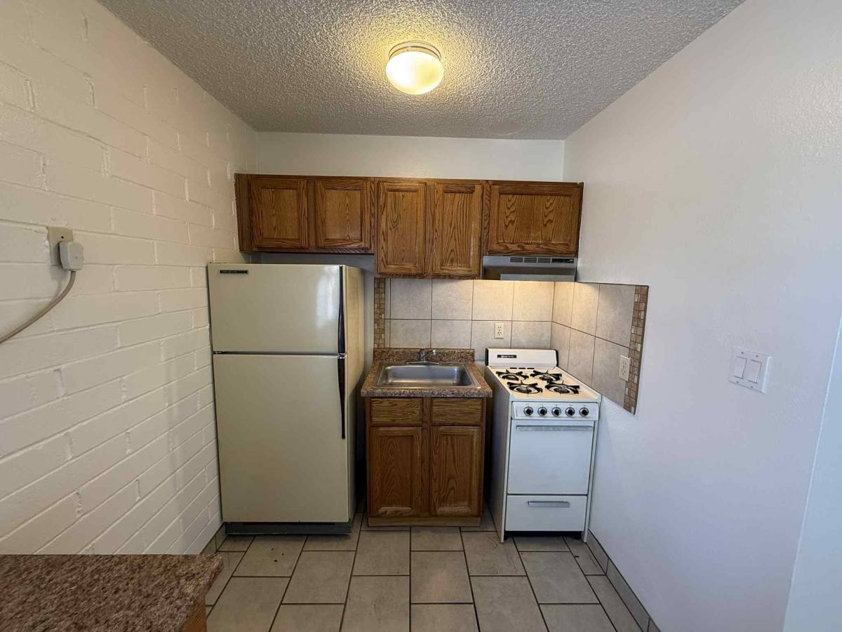 Apartment for rent at 5433 E 30th St, Tucson, AZ 85711