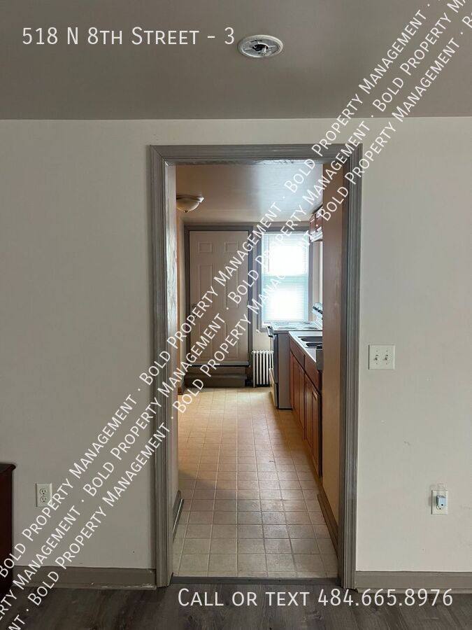 Apartment for rent at 518 N 8th St #3, Lebanon, PA 17046