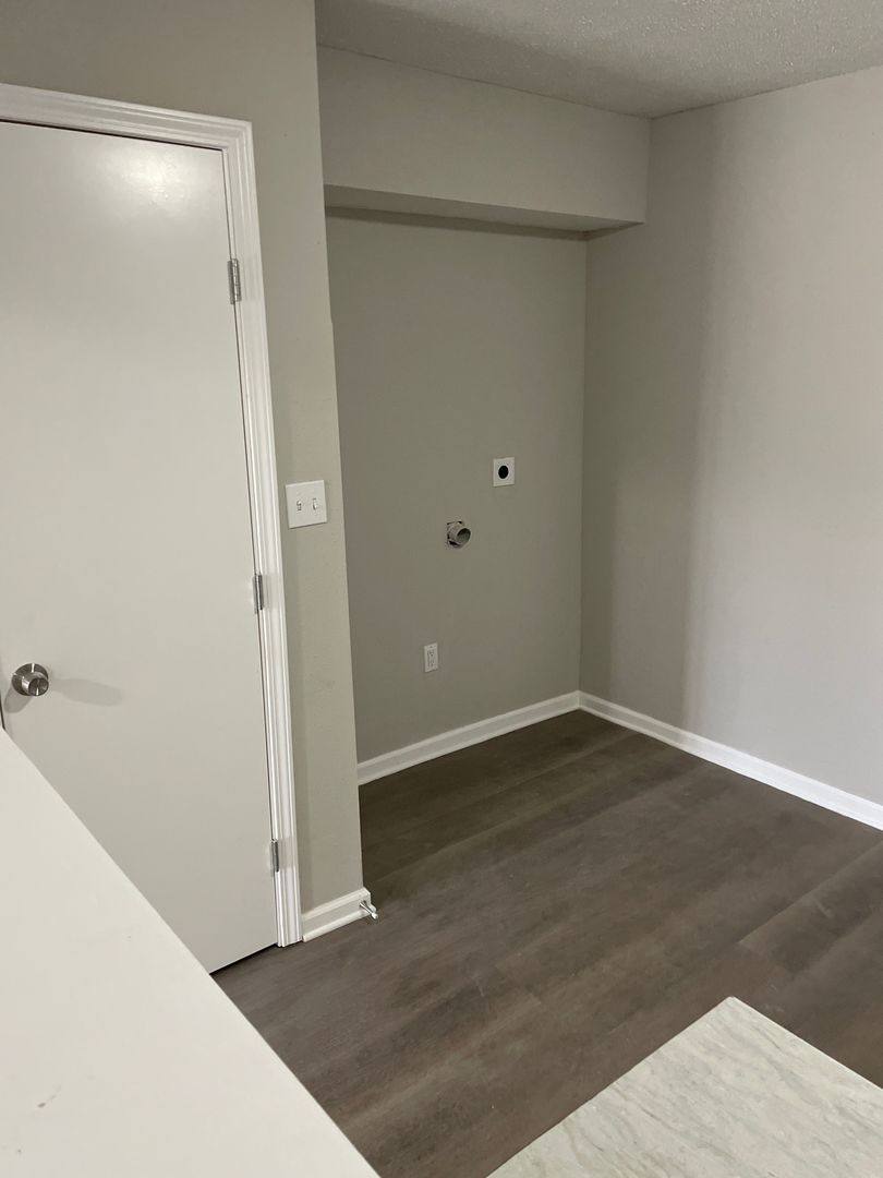 Apartment for rent at 1101 S Camden St, Richmond, MO 64085