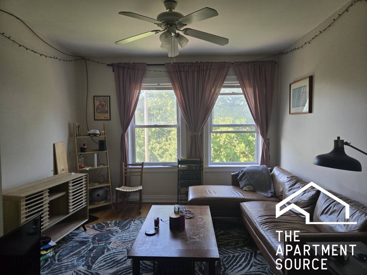 Apartment for rent at 2515 W Sunnyside Ave #1, Chicago, IL 60625