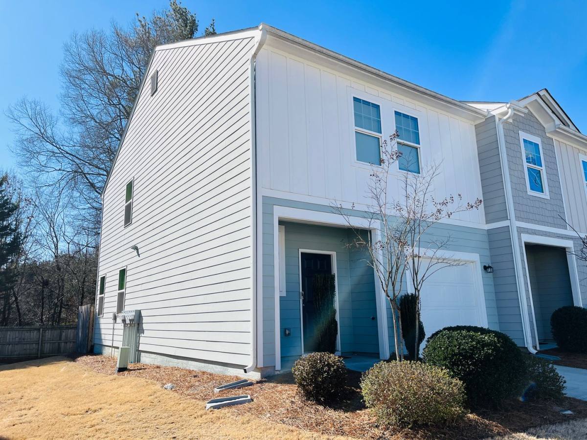 Townhouse for rent at 455 Union Station St, Cartersville, GA 30120