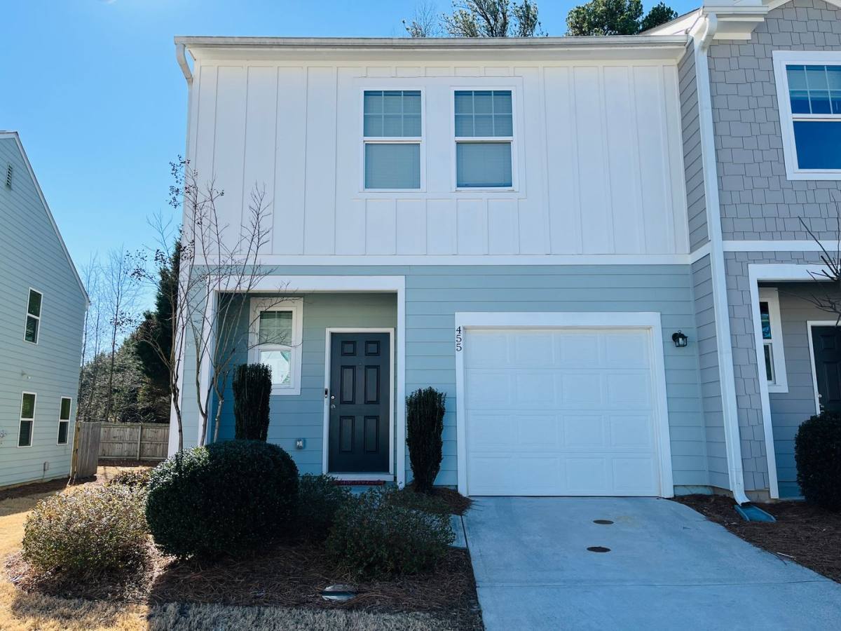 Townhouse for rent at 455 Union Station St, Cartersville, GA 30120