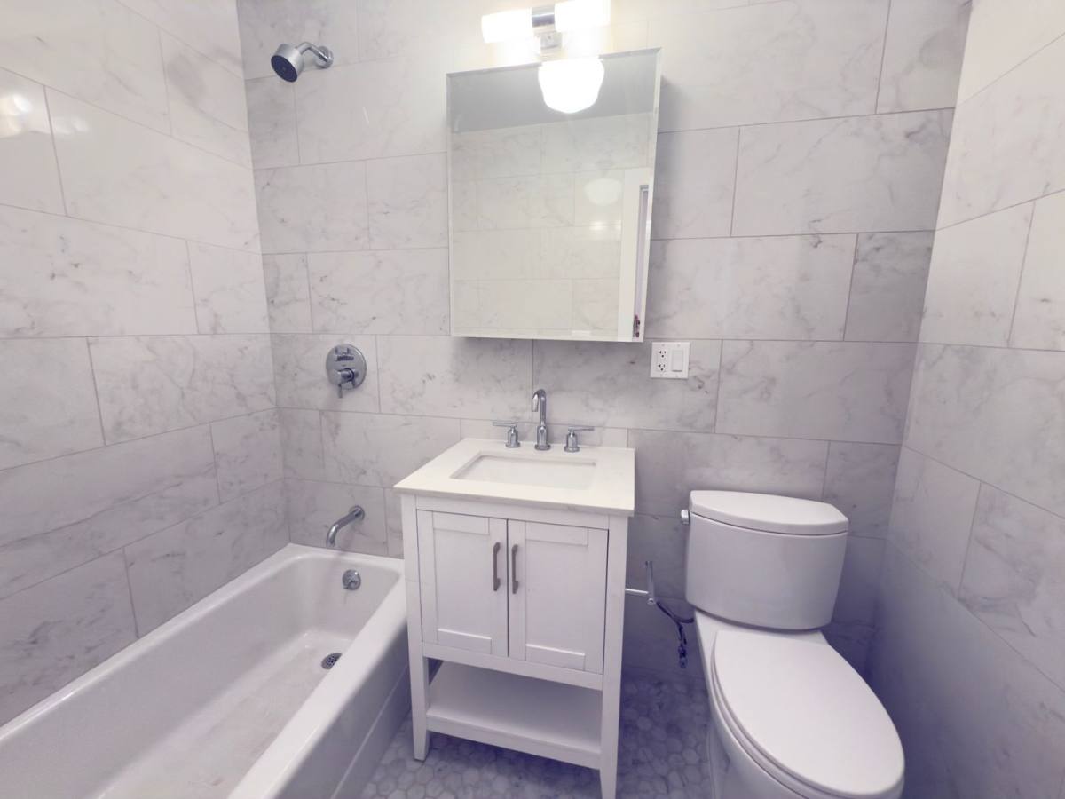 Apartment for rent at 53-55 E 95th St, New York, NY 10128