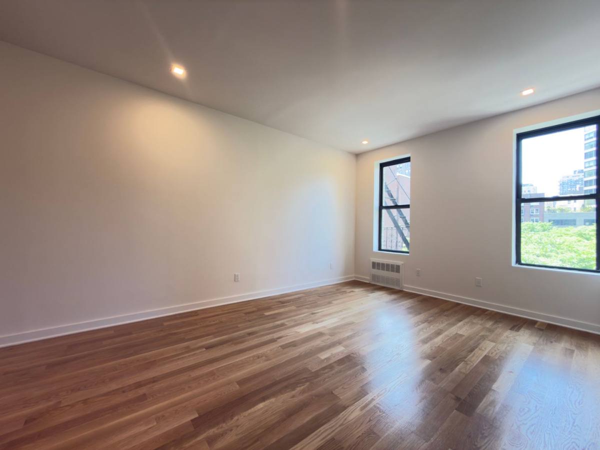 Apartment for rent at 53-55 E 95th St, New York, NY 10128
