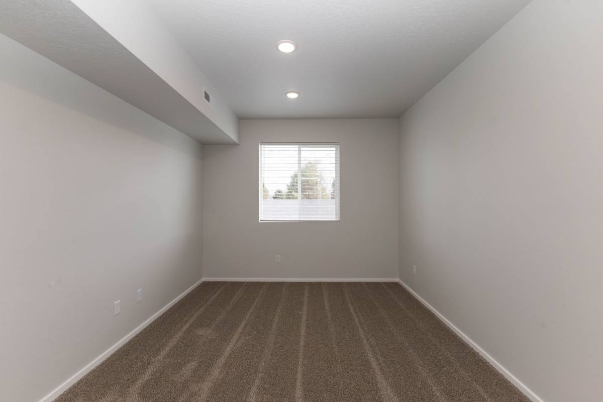 Apartment for rent at 550 N Haskett St, Mountain Home, ID 83647