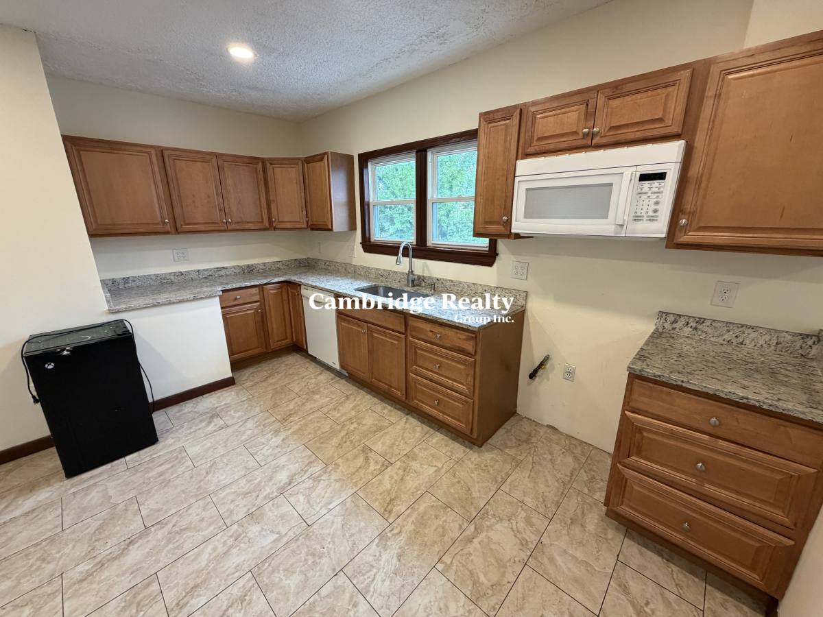 Apartment for rent at 569 Main St #2T, Medford, MA 02155