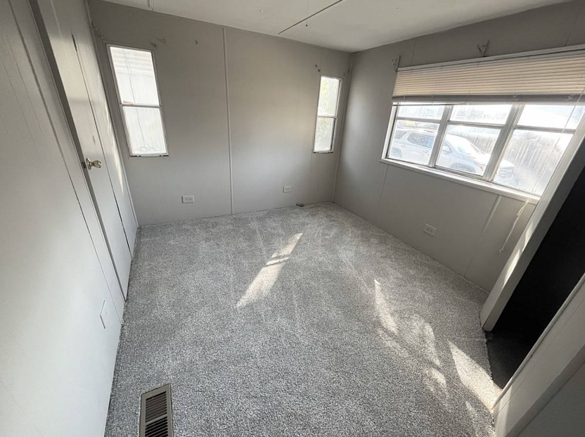 Apartment for rent at 1360 E Commercial, Springfield, MO 65803