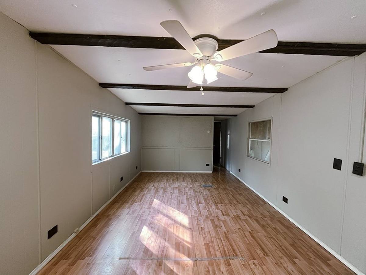 Apartment for rent at 1360 E Commercial, Springfield, MO 65803