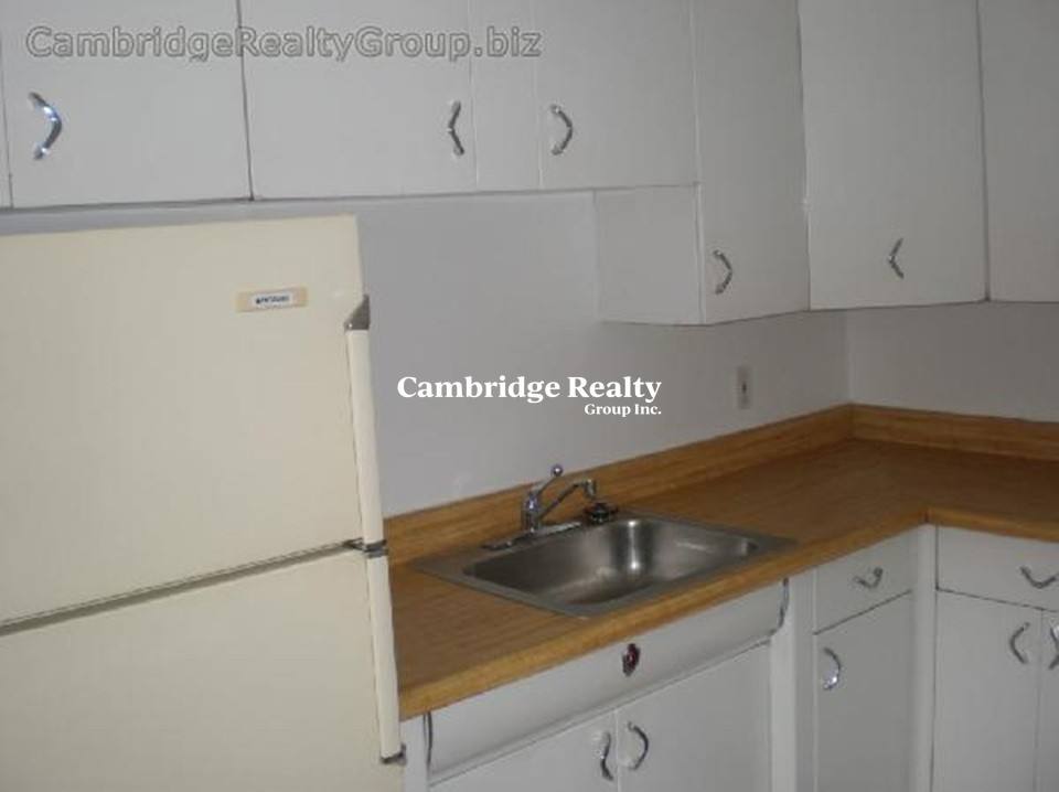 Apartment for rent at 53 Parkman St #2T, Brookline, MA 02446