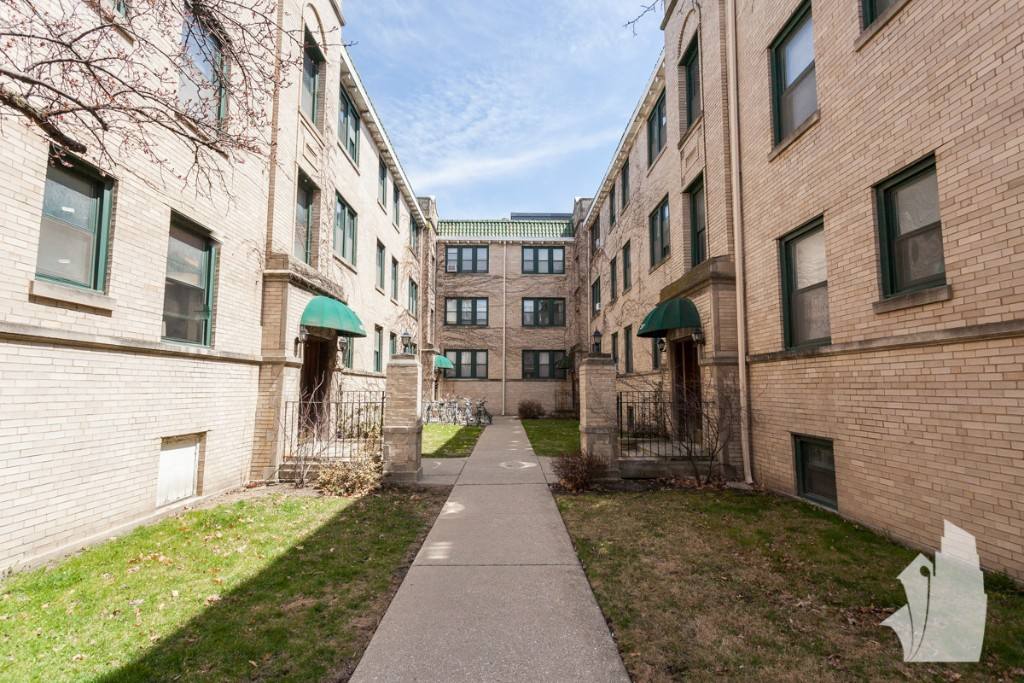Apartment for rent at 4837 N Wolcott Ave #1A, Chicago, IL 60640