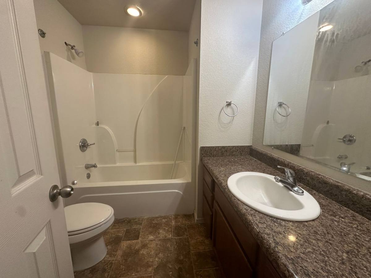 Apartment for rent at 1131 E 9th St, Russellville, AR 72801