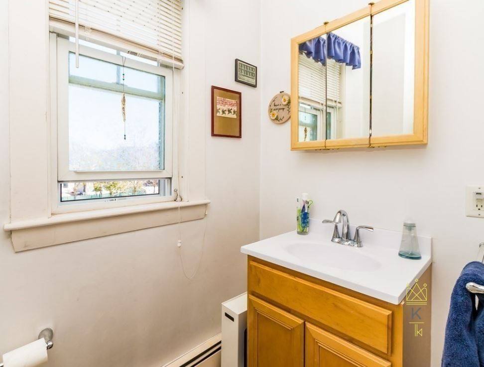 Apartment for rent at 155 Alder St #1, Waltham, MA 02453