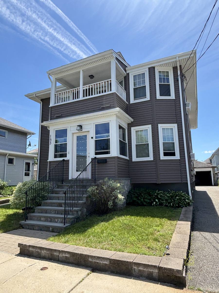 Apartment for rent at 153 Alder St #1, Waltham, MA 02453