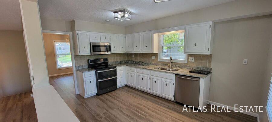 House for rent at 14611 NW 67th St, Kansas City, MO 64152