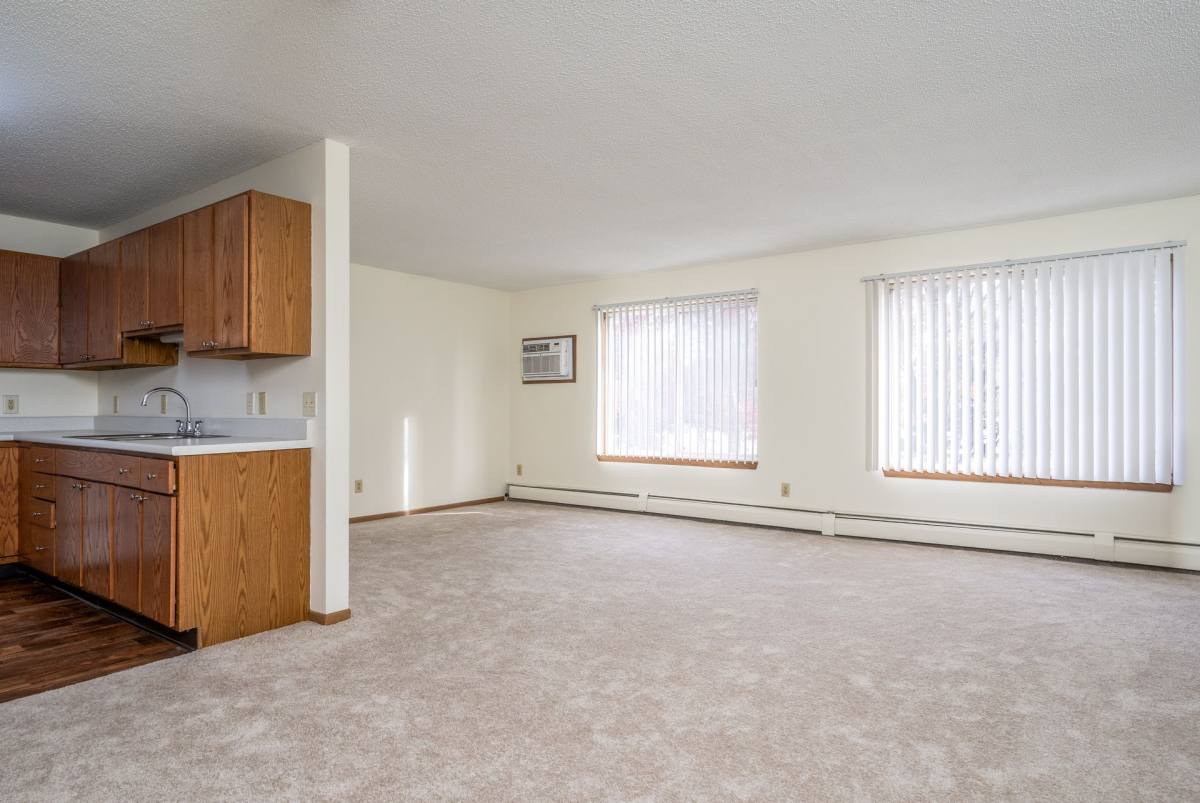 Townhouse for rent at 1558 126th Ave NE, Minneapolis, MN 55449