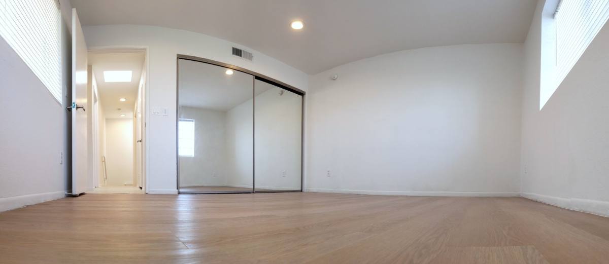 Apartment for rent at 11020 Hesby St, North Hollywood, CA 91601
