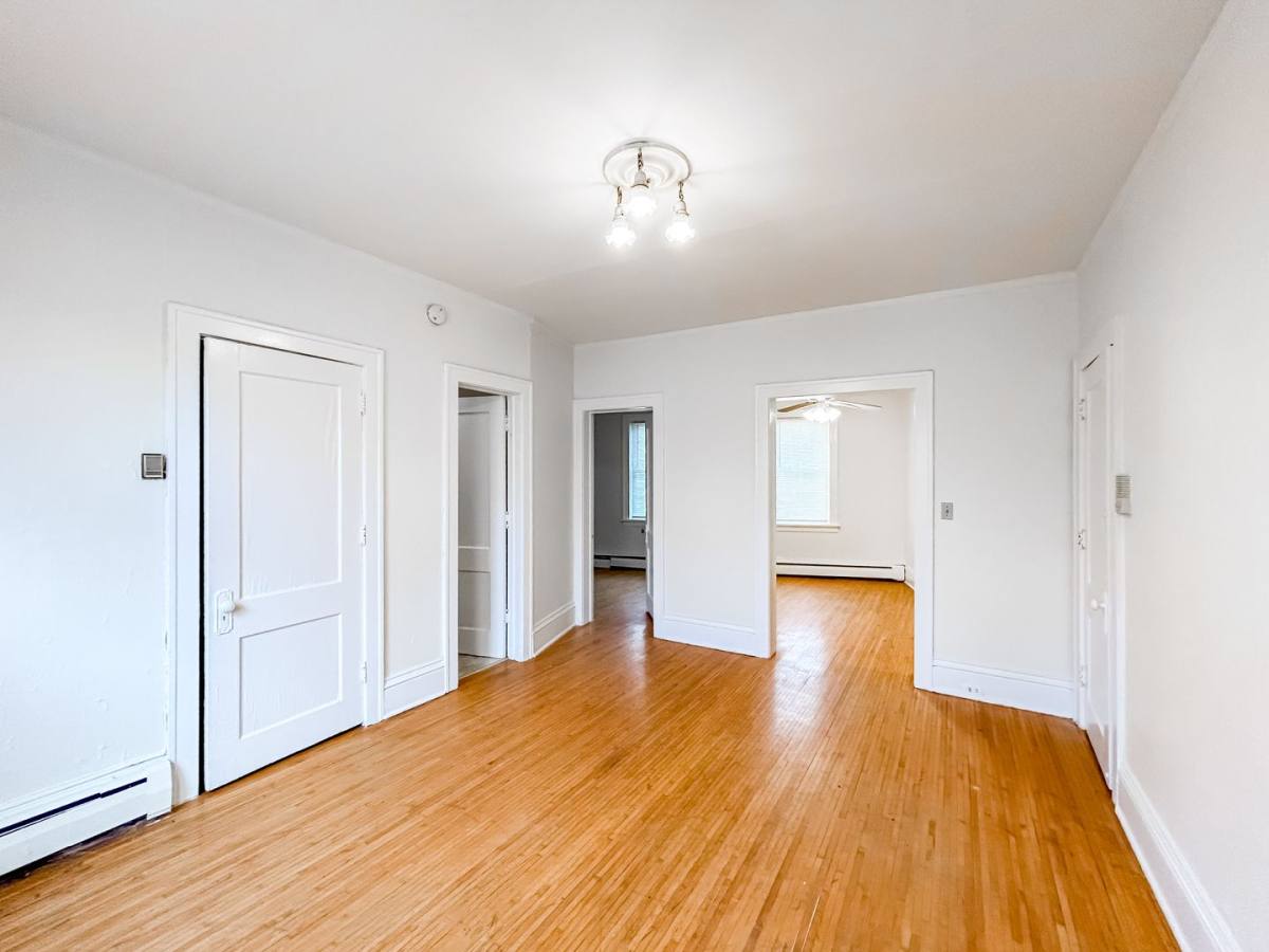 Apartment for rent at 2121 Hennepin Ave S, Minneapolis, MN 55405