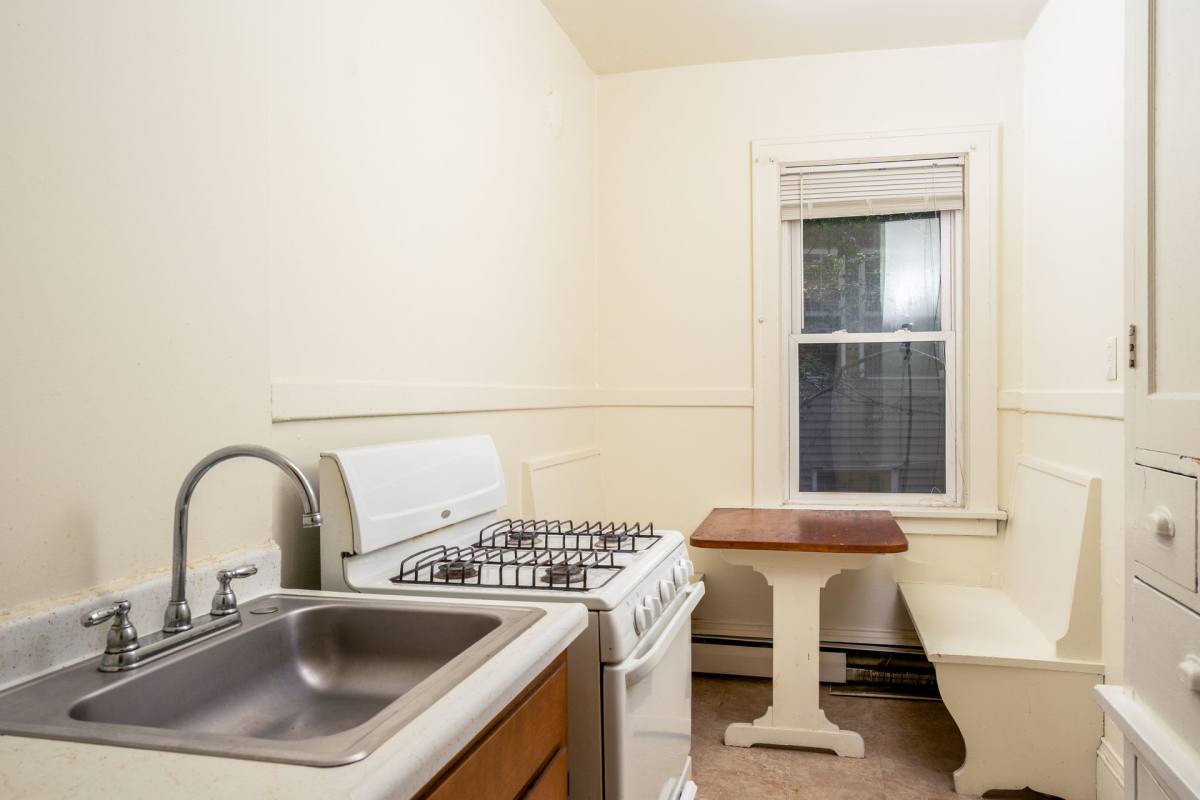 Apartment for rent at 2121 Hennepin Ave S, Minneapolis, MN 55405