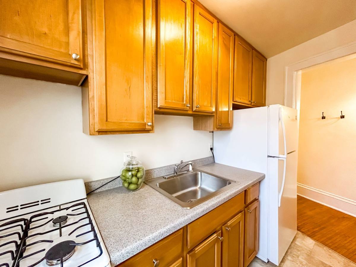 Apartment for rent at 2121 Hennepin Ave S, Minneapolis, MN 55405