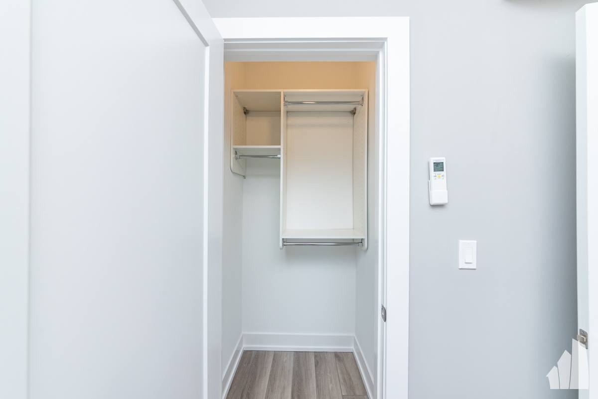 Apartment for rent at 39435 N Janssen Ave #W3, Chicago, IL 60613