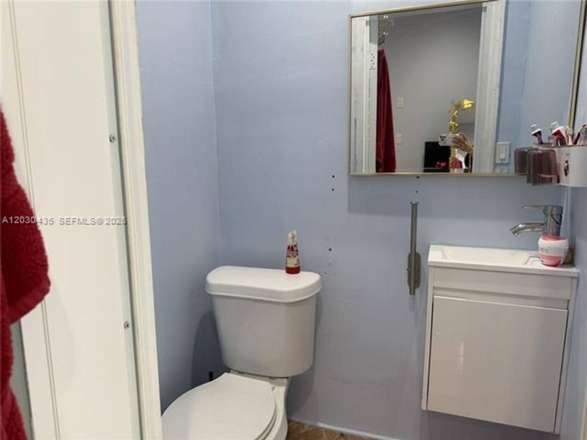 House for rent at 1870 W 64th St, Hialeah, FL 33012
