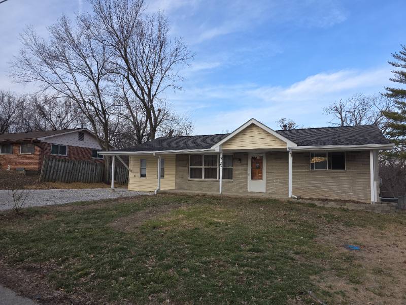 House for rent at 3125 Phils Dr, High Ridge, MO 63049