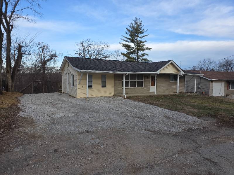 House for rent at 3125 Phils Dr, High Ridge, MO 63049