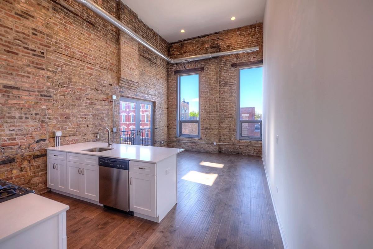 Apartment for rent at 1532 W Chicago Ave #202, Chicago, IL 60642